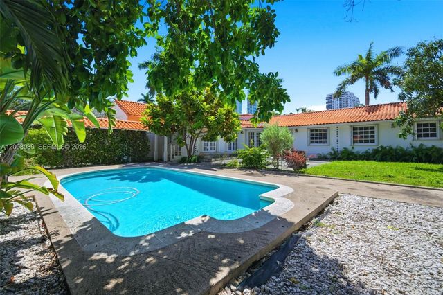 2300 S Miami Ave, Miami, FL 33129