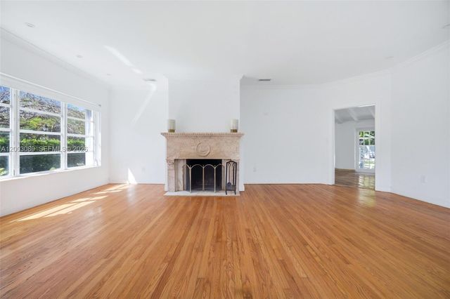 2300 S Miami Ave, Miami, FL 33129