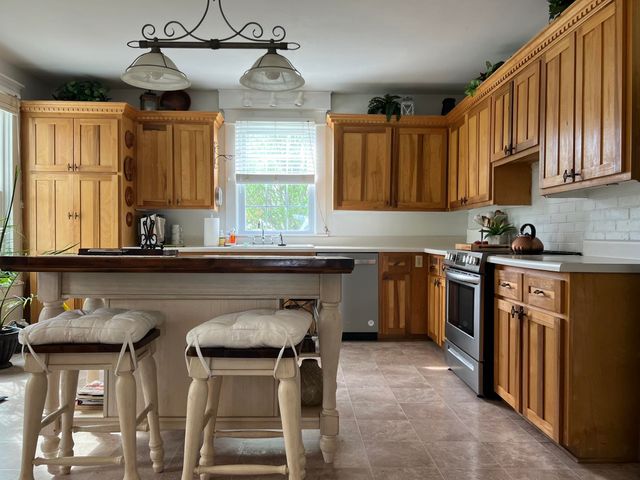 612 DRYDEN RD, Churchville, VA 24421