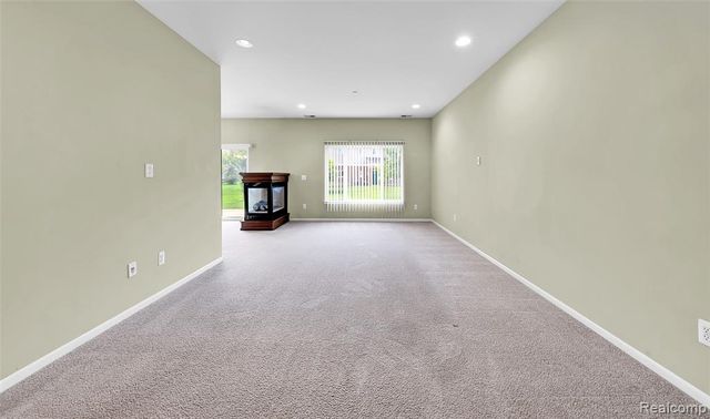 14350 Shadywood Drive, Sterling Heights, MI 48312