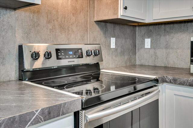 1711 Carolyn Lake Circle, Thomson, GA 30824