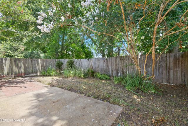 134 Edie Ann Drive, Lafayette, LA 70508