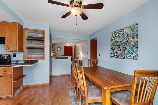 142 W PECKHAM STREET, Neenah, WI 54956