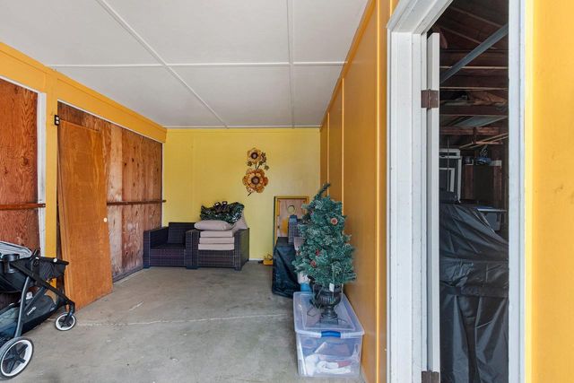 142 W PECKHAM STREET, Neenah, WI 54956