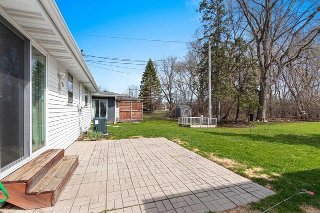 142 W PECKHAM STREET, Neenah, WI 54956