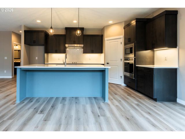 10712 Nw 14TH Pl, Vancouver, WA 98685