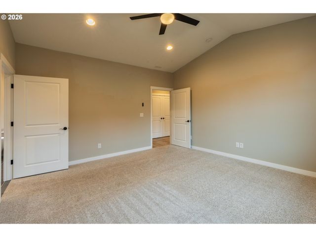 10712 Nw 14TH Pl, Vancouver, WA 98685