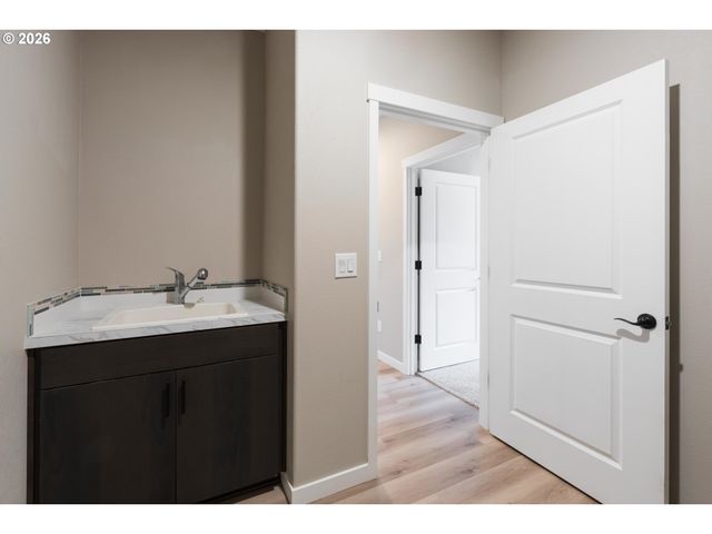 10712 Nw 14TH Pl, Vancouver, WA 98685