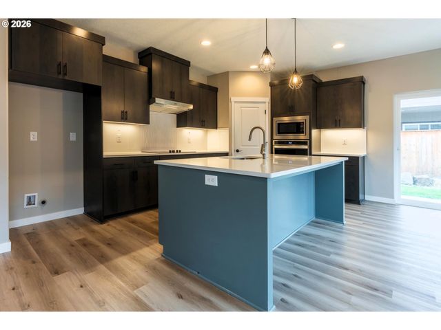 10712 Nw 14TH Pl, Vancouver, WA 98685