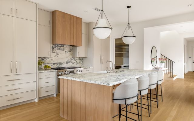 3938 Hawthorne Avenue, Dallas, TX 75219