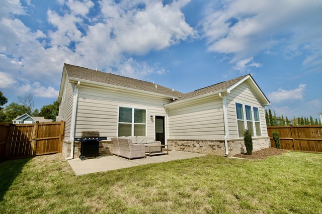 1614 Lannister Ave, Murfreesboro, TN 37128