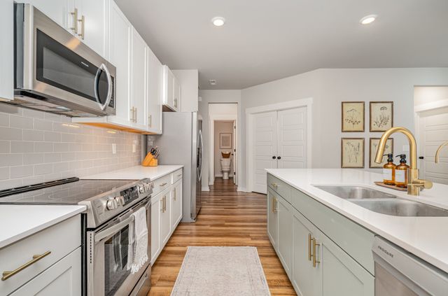 1614 Lannister Ave, Murfreesboro, TN 37128