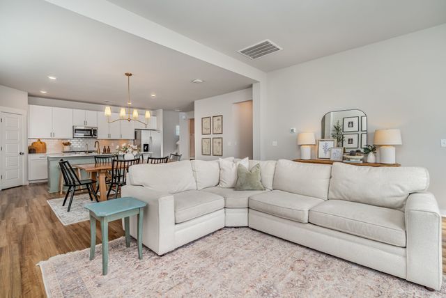 1614 Lannister Ave, Murfreesboro, TN 37128