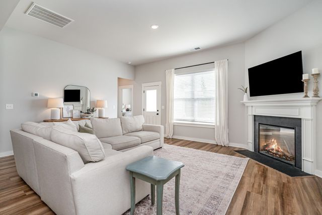 1614 Lannister Ave, Murfreesboro, TN 37128