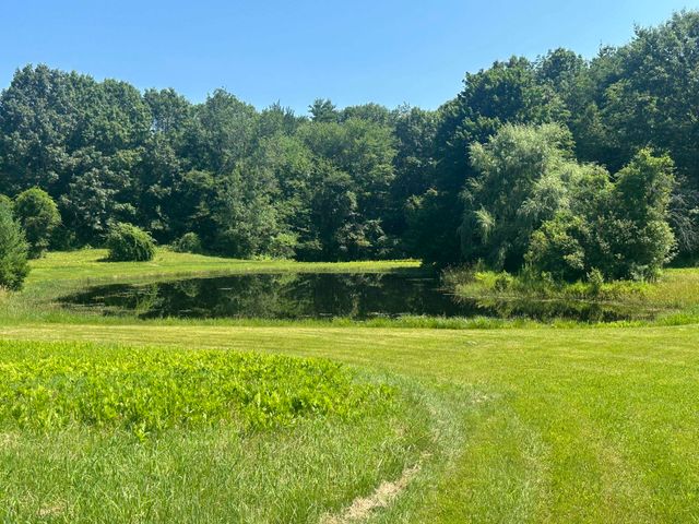 128 North Road, Sandown, NH 03873