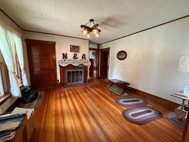 128 North Road, Sandown, NH 03873