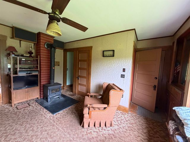 128 North Road, Sandown, NH 03873