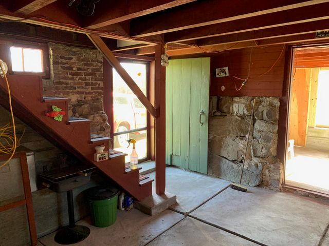 128 North Road, Sandown, NH 03873