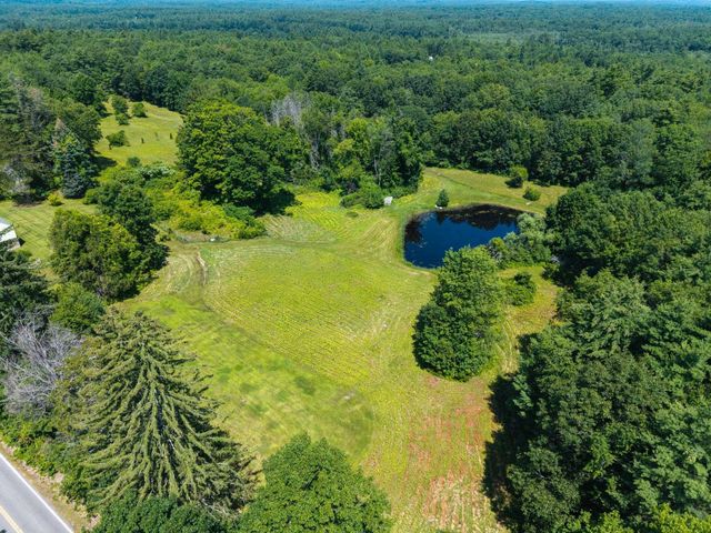 128 North Road, Sandown, NH 03873