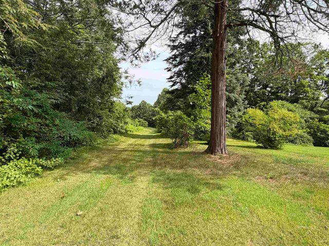 128 North Road, Sandown, NH 03873
