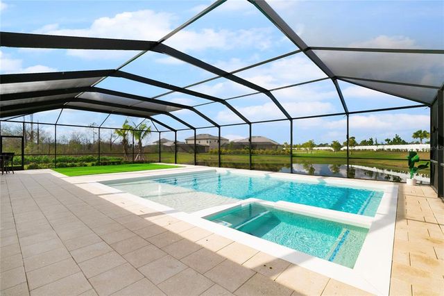 15815 TRADEWIND TERRACE, Bradenton, FL 34211