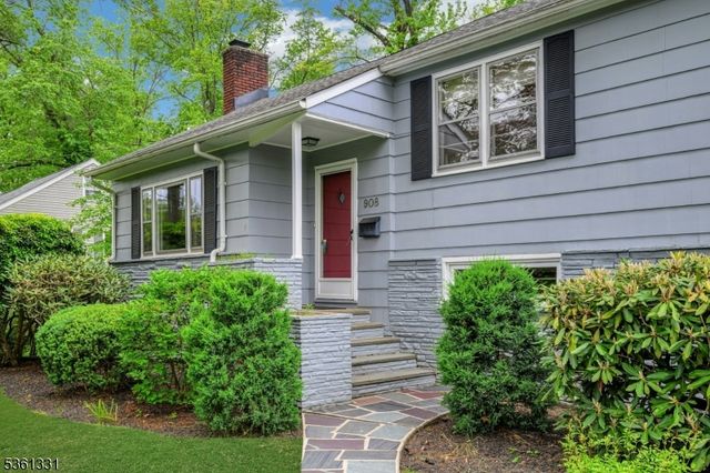 908 Willow Grove Rd, Westfield Town, NJ 07090