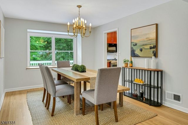 908 Willow Grove Rd, Westfield Town, NJ 07090