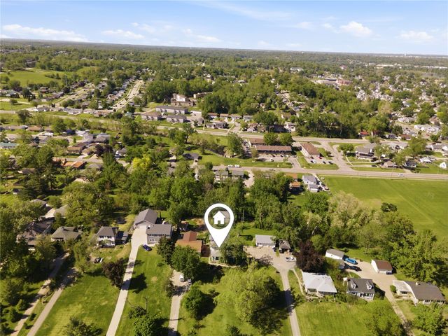 1526 C Ave NW, Cedar Rapids, IA 52405