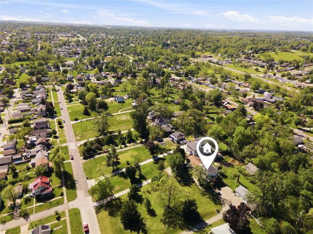 1526 C Ave NW, Cedar Rapids, IA 52405