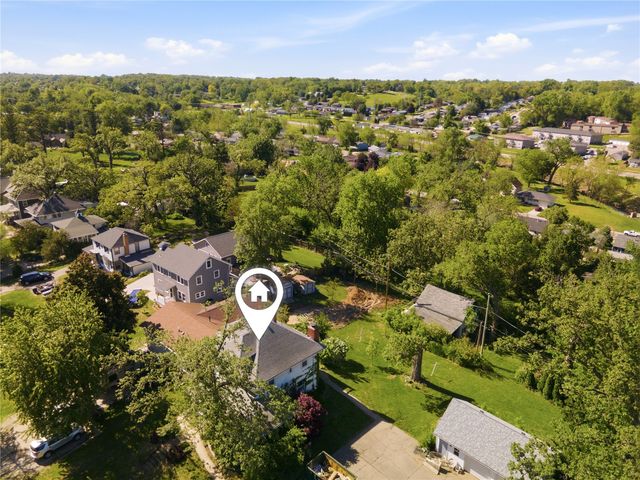 1526 C Ave NW, Cedar Rapids, IA 52405