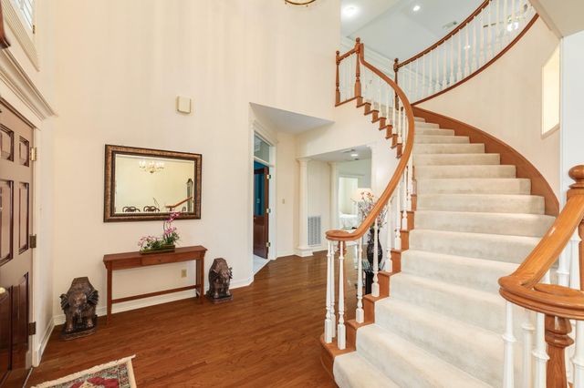 95 Rosewood Street, Lake Jackson, TX 77566