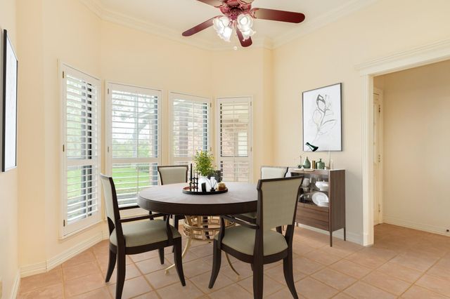 95 Rosewood Street, Lake Jackson, TX 77566