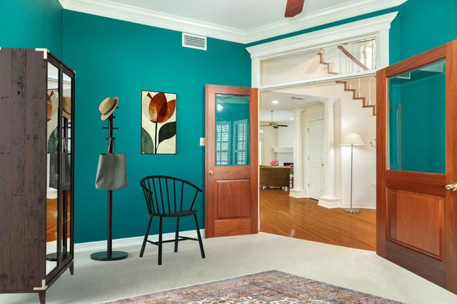 95 Rosewood Street, Lake Jackson, TX 77566