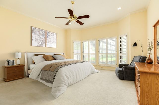 95 Rosewood Street, Lake Jackson, TX 77566