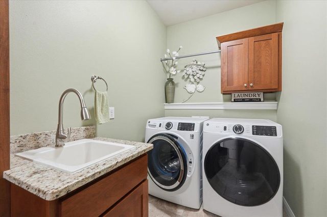 7705 Catchfly Lane, Deforest, WI 53532