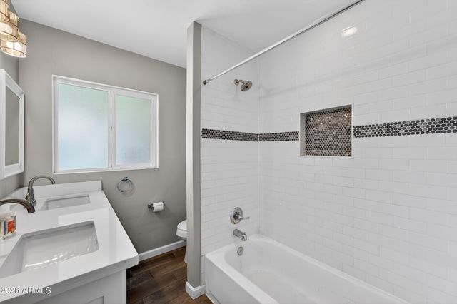 4622 E VIRGINIA Avenue, Phoenix, AZ 85008