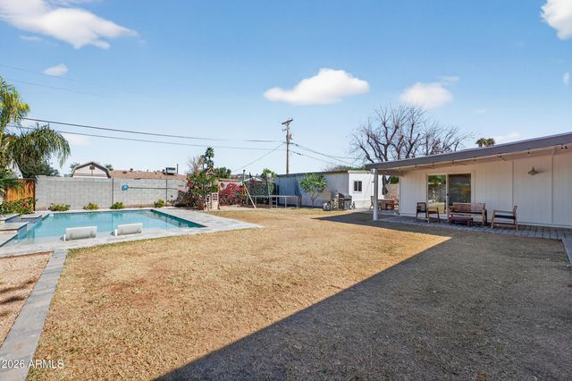 4622 E VIRGINIA Avenue, Phoenix, AZ 85008