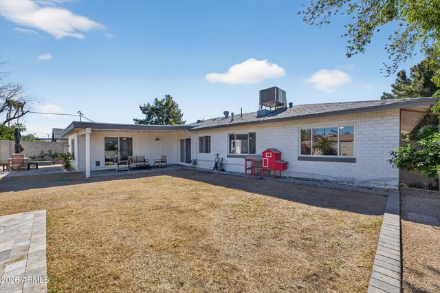 4622 E VIRGINIA Avenue, Phoenix, AZ 85008