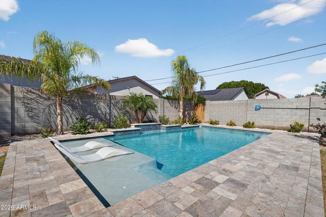 4622 E VIRGINIA Avenue, Phoenix, AZ 85008