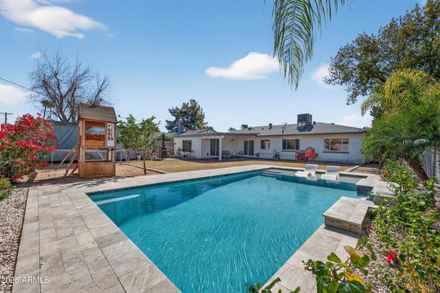 4622 E VIRGINIA Avenue, Phoenix, AZ 85008