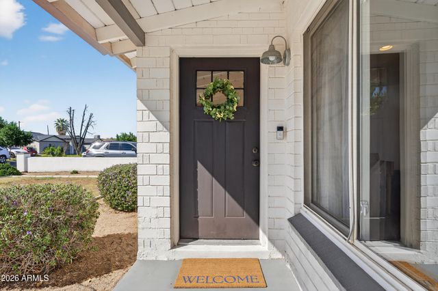 4622 E VIRGINIA Avenue, Phoenix, AZ 85008