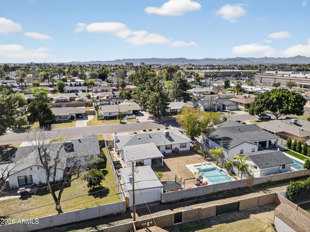 4622 E VIRGINIA Avenue, Phoenix, AZ 85008