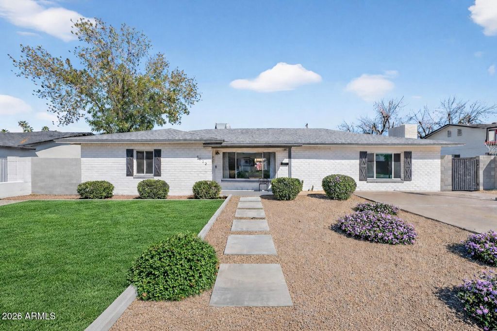 4622 E VIRGINIA Avenue, Phoenix, AZ 85008