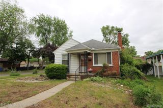 24301 Colgate Street, Dearborn Heights, MI 48125