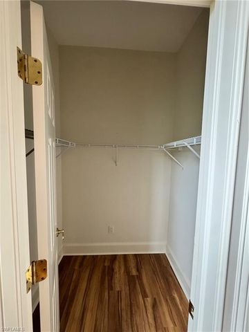 982 Fountain RUN, Naples, FL 34119