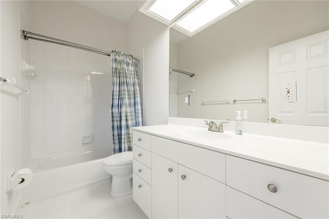 982 Fountain RUN, Naples, FL 34119