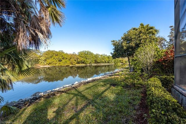 982 Fountain RUN, Naples, FL 34119