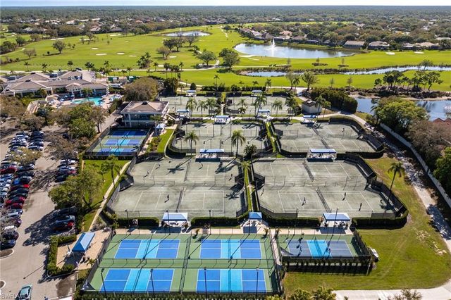 982 Fountain RUN, Naples, FL 34119