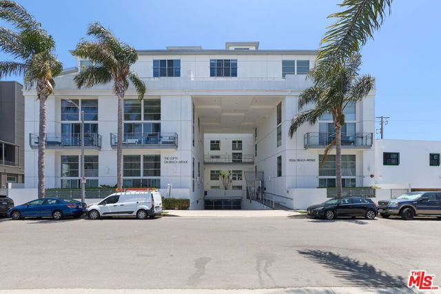 13326 Beach Avenue 105, Marina Del Rey, CA 90292