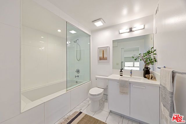 13326 Beach Avenue 105, Marina Del Rey, CA 90292